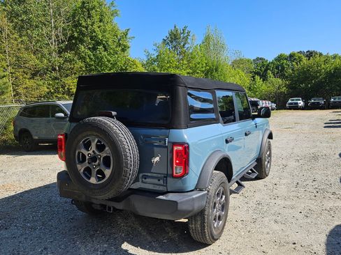 Used 2022 Ford Bronco AWD/4WD image 4