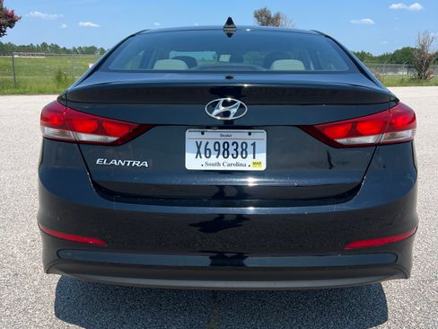 Used 2018 Hyundai Elantra Sedan FWD image 6