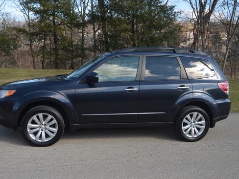 Used 2013 Subaru Forester 2.5X Premium image 1