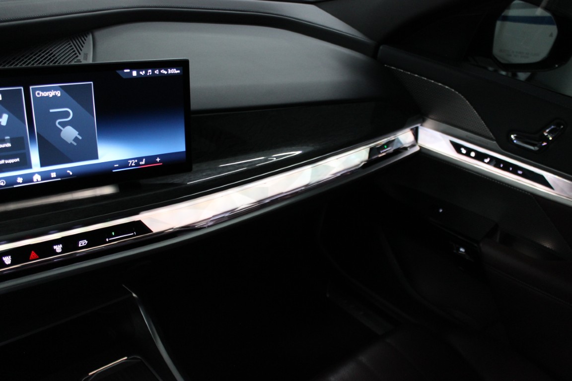 Used 2024 BMW i7 eDrive50 RWD image 42