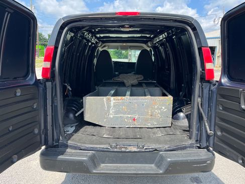 Used 2013 Chevrolet Express 2500 UNAVAIL RWD image 15