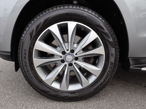 Used 2016 Mercedes-Benz GL 450 image 41