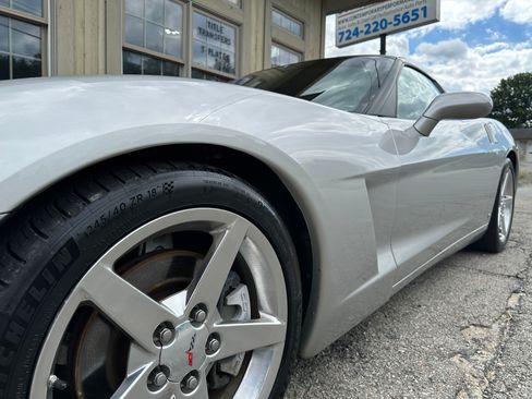 Used 2007 Chevrolet Corvette Coupe RWD image 9