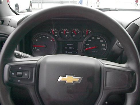 Used 2022 Chevrolet Silverado 2500 W/T AWD/4WD image 16