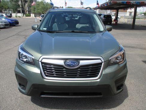 Used 2019 Subaru Forester 2.5i Premium Sport Utility 4D AWD/4WD image 17