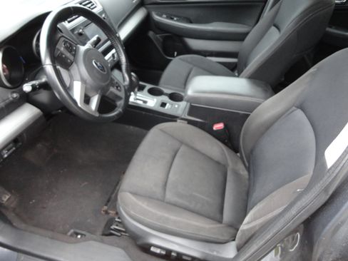 Used 2016 Subaru Legacy 2.5i Premium AWD/4WD image 6
