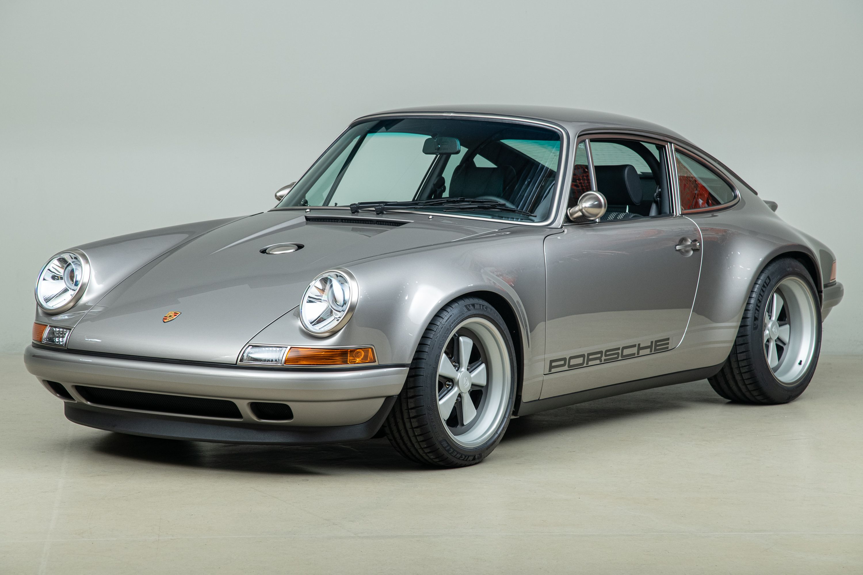 Used 1989 Porsche 911 Carrera RWD image 1