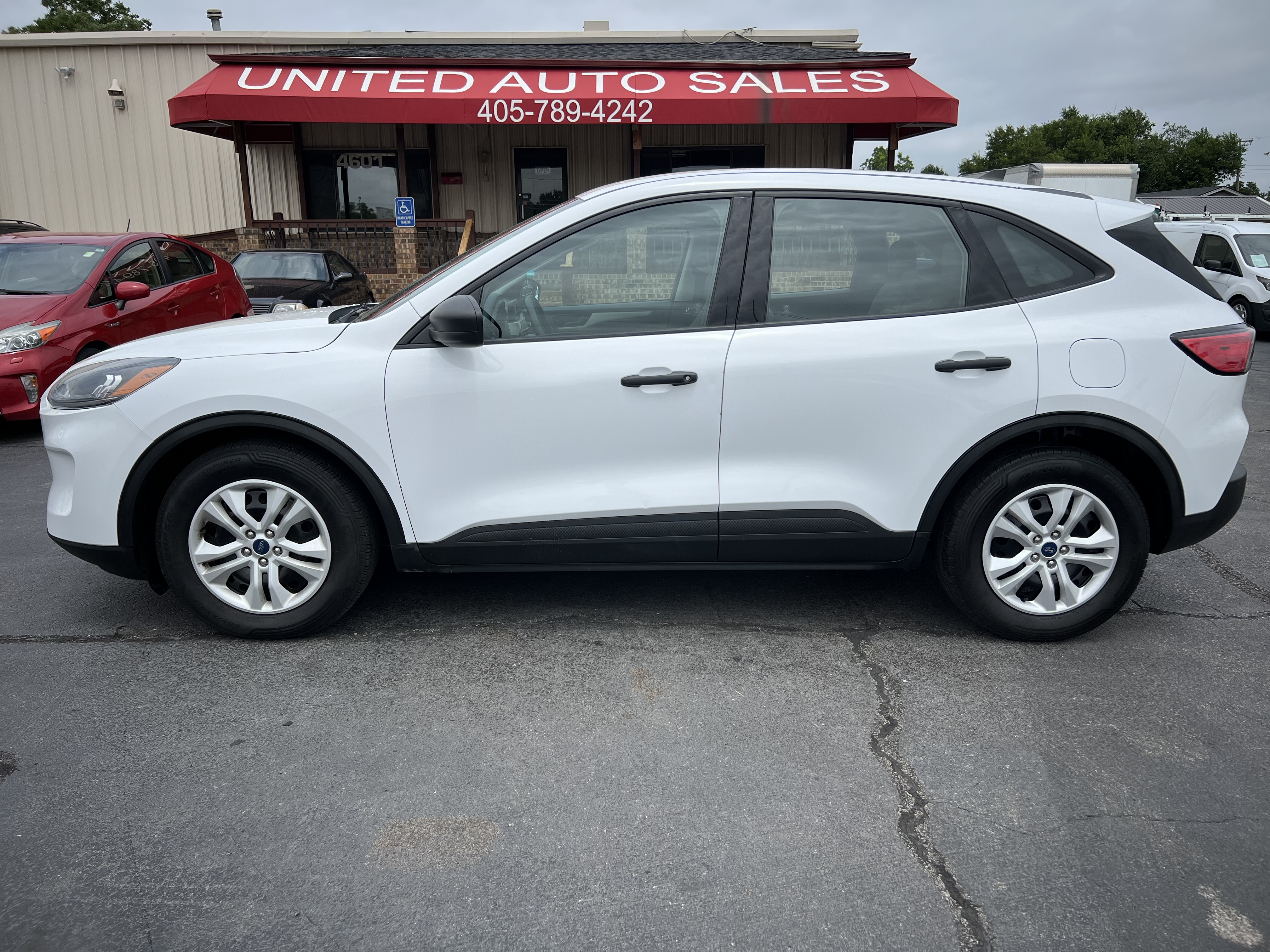 Used 2021 Ford Escape S FWD image 1