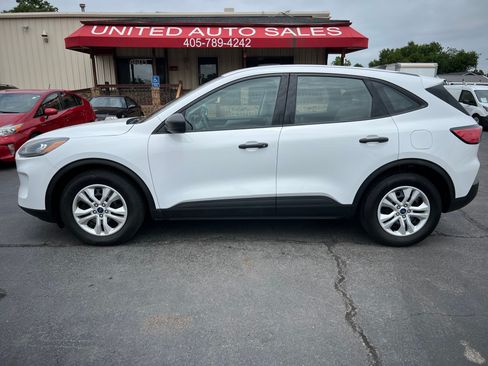 Used 2021 Ford Escape S image 1