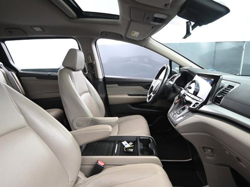 Used 2018 Honda Odyssey EX-L image 44