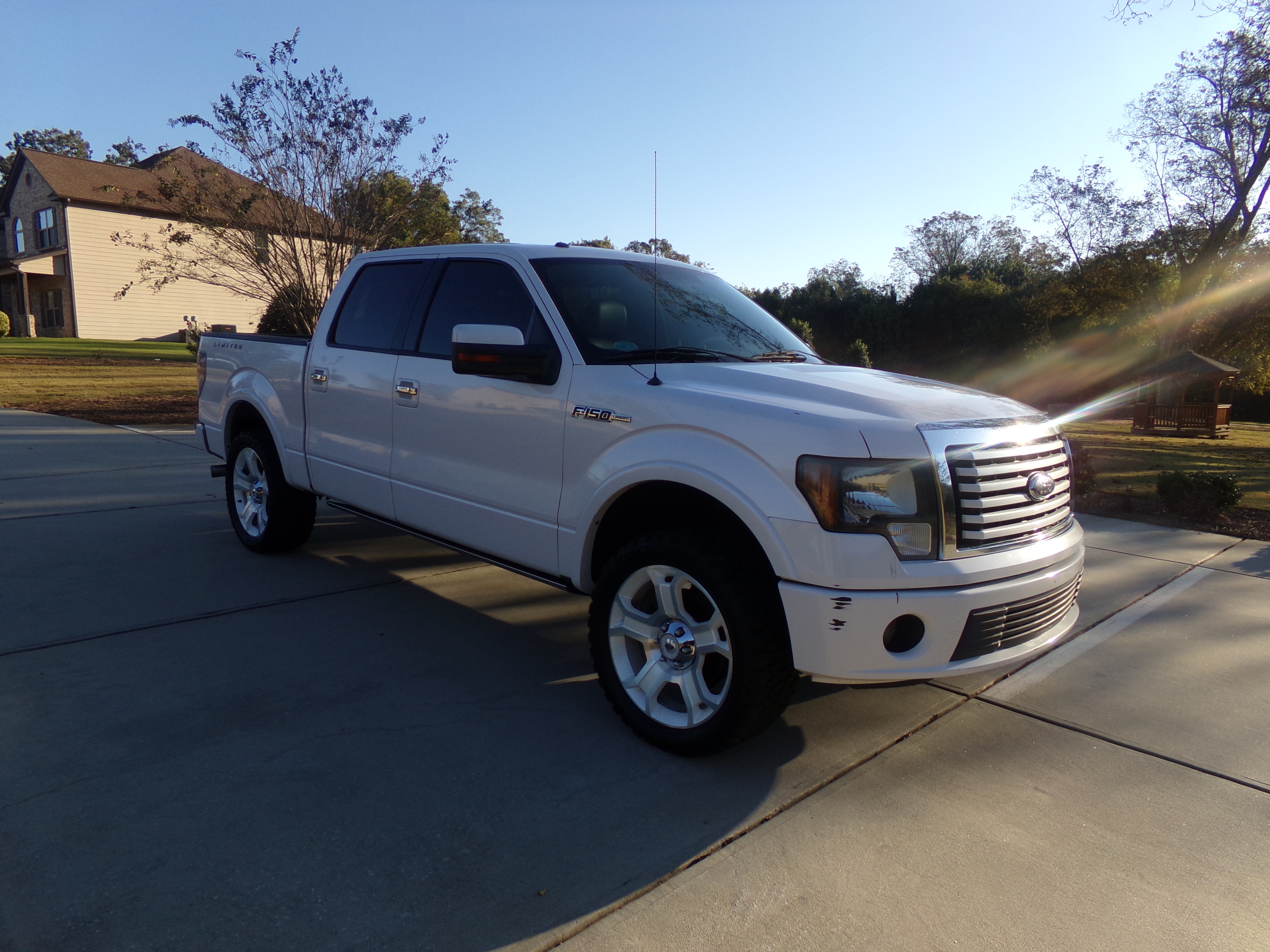 Used 2011 Ford F150 Lariat Limited AWD/4WD image 7