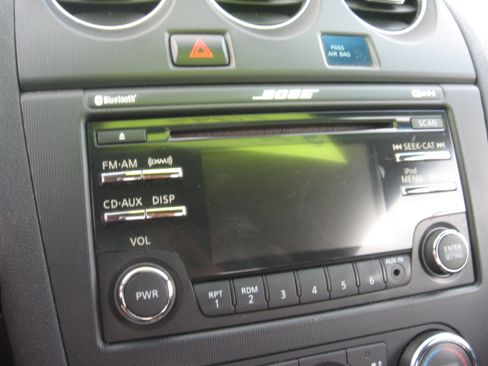 Used 2012 Nissan Altima 2.5 S Coupe FWD image 12