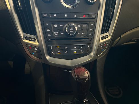 Used 2011 Cadillac SRX Performance image 25