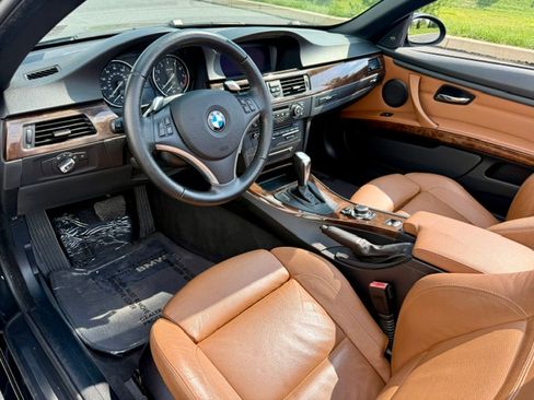 Used 2009 BMW 335i Convertible RWD image 15