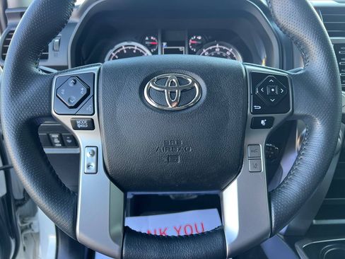 Used 2022 Toyota 4Runner TRD Sport image 18