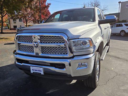 Used 2015 RAM 2500 Laramie image 3