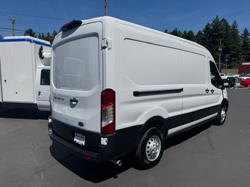 Used 2023 Ford Transit 250 148 Medium Roof RWD image 6
