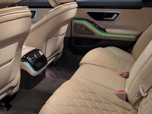 Used 2022 Mercedes-Benz S 500 image 26