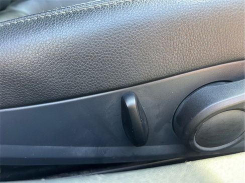 Used 2018 Porsche 911 Targa 4 GTS image 39