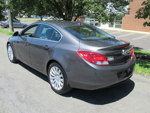Used 2011 Buick Regal CXL FWD image 6