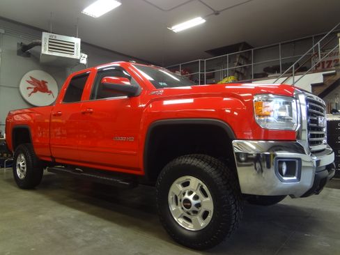Used 2016 GMC Sierra 2500 SLE image 1