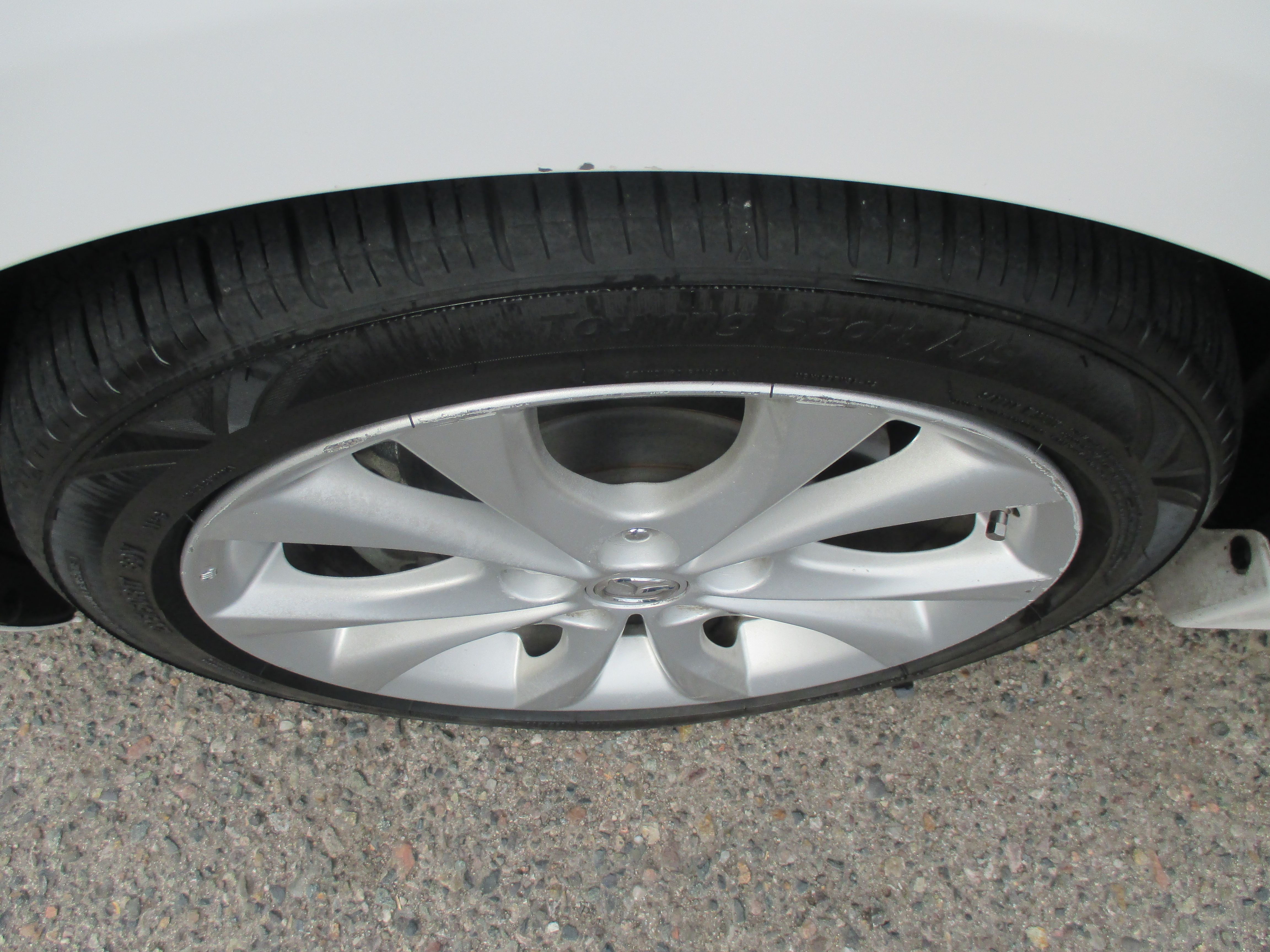Used 2010 MAZDA MAZDA3 s Hatchback FWD image 17