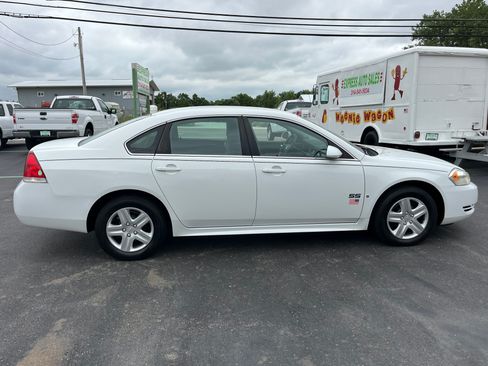 Used 2010 Chevrolet Impala LS FWD image 13