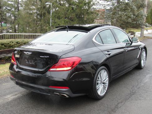 Used 2021 Genesis G70 2.0T Elite image 7