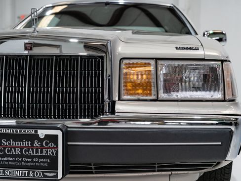 Used 1990 Lincoln Mark VII Blass image 29
