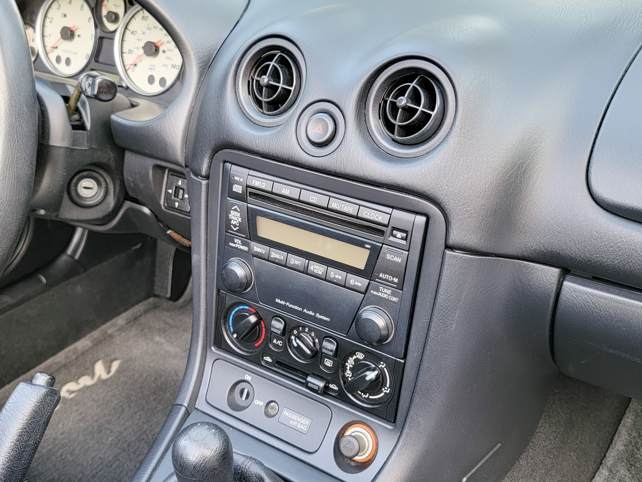 Used 2003 MAZDA MX-5 Miata UNAVAIL RWD image 70