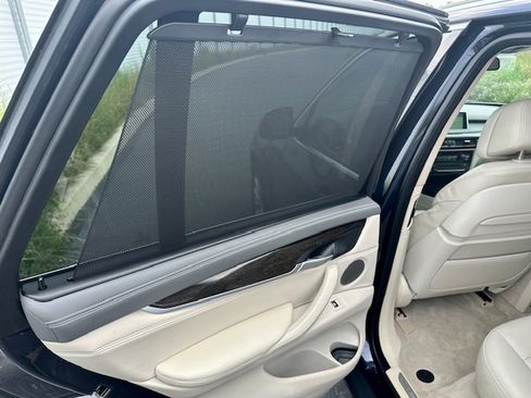 Used 2015 BMW X5 xDrive50i AWD/4WD image 40