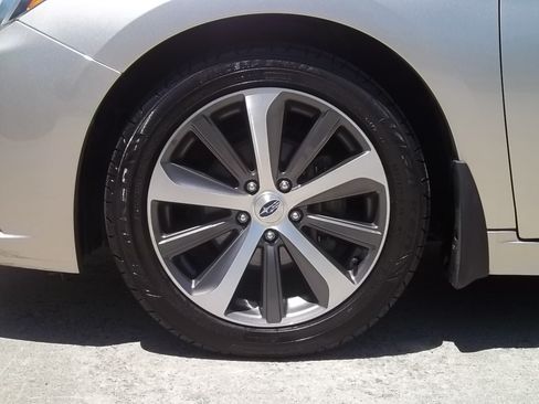 Used 2016 Subaru Legacy 2.5i Limited AWD/4WD image 13