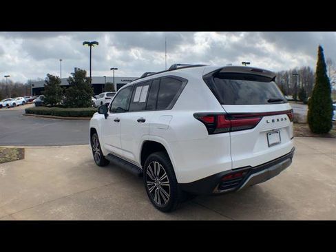 Certified 2025 Lexus LX 700h Luxury AWD/4WD image 6