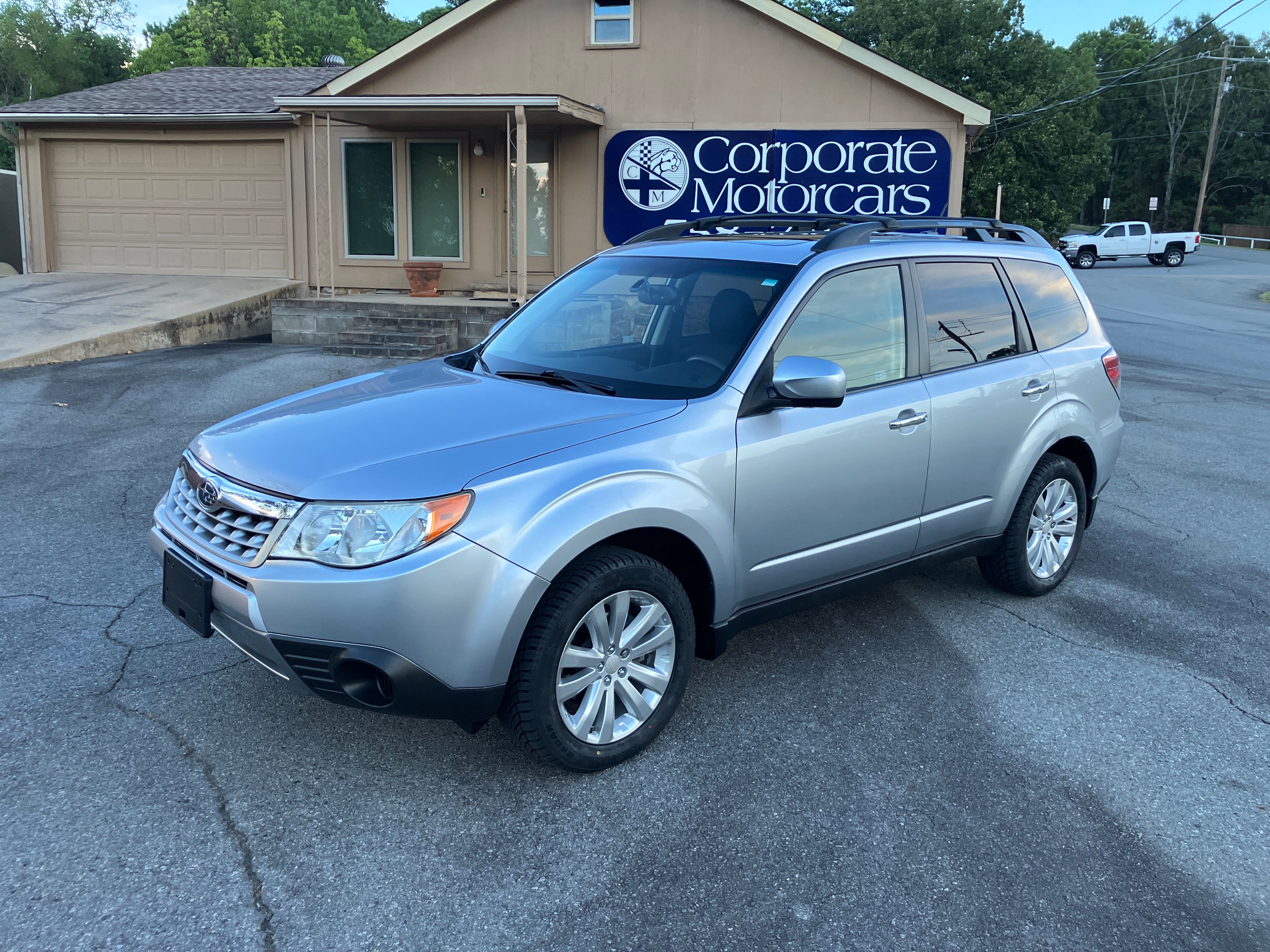 Used 2012 Subaru Forester 2.5X Premium AWD/4WD image 1