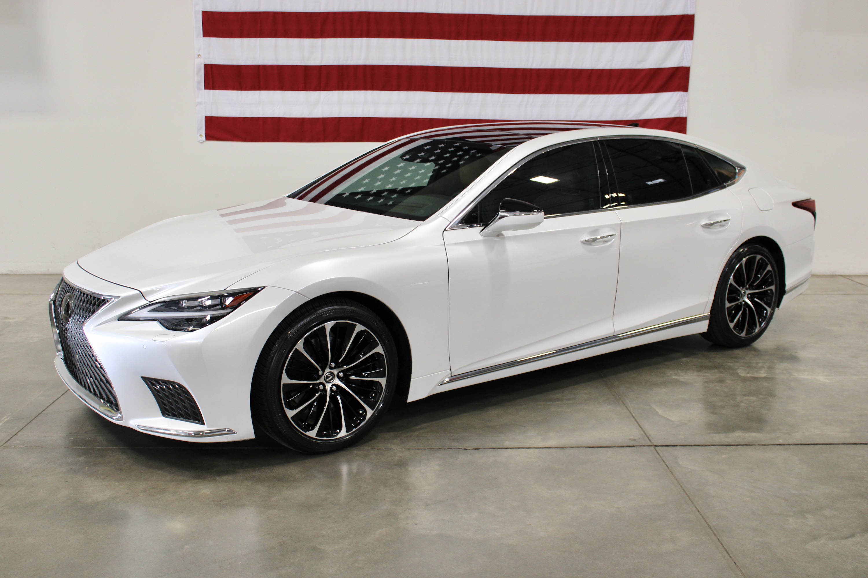 Used 2023 Lexus LS 500 w/ Luxury Package RWD image 1