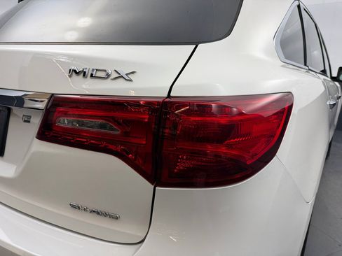 Used 2019 Acura MDX image 16