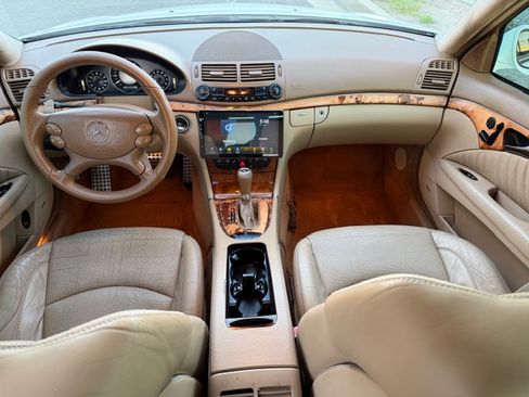 Used 2007 Mercedes-Benz E 63 AMG image 11