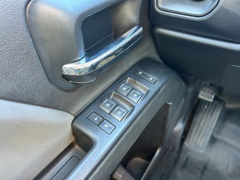 Used 2016 Chevrolet Silverado 1500 image 9