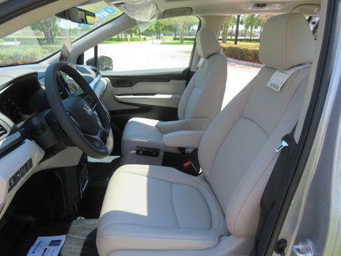 Used 2026 Honda Odyssey EX-L image 38
