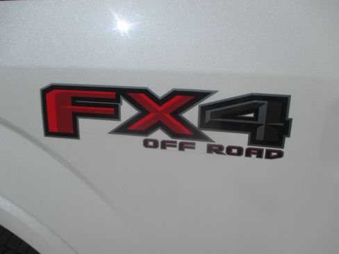 Used 2020 Ford F150 Platinum image 13