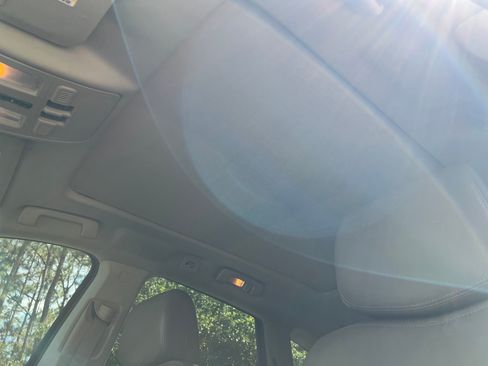 Used 2010 Cadillac SRX AWD Performance image 21