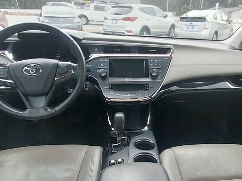 Used 2013 Toyota Avalon Limited image 17
