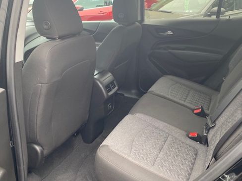 Used 2023 Chevrolet Equinox AWD LT w/ 1LT image 18