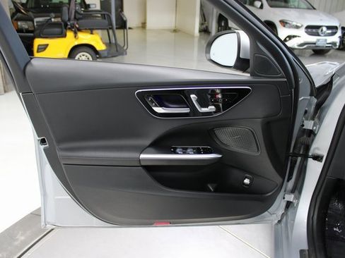 Used 2023 Mercedes-Benz C 300 image 35