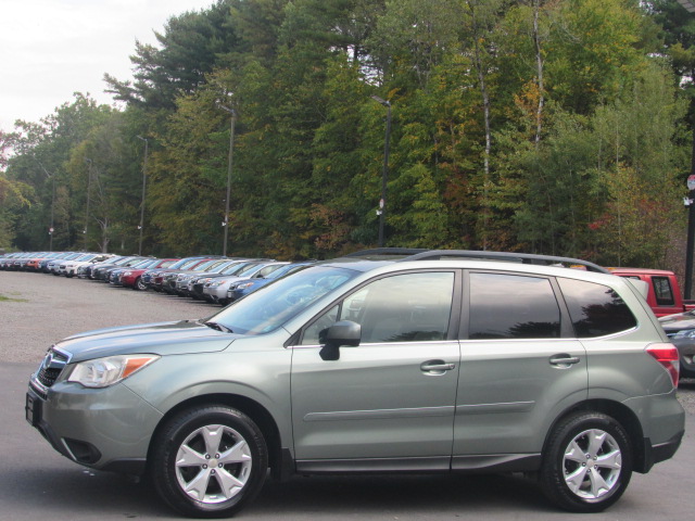 Used 2014 Subaru Forester 2.5i Limited AWD/4WD image 3