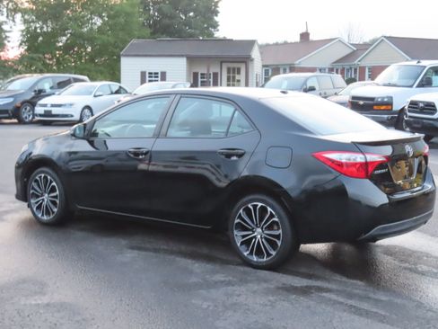 Used 2016 Toyota Corolla S Plus Sedan 4D FWD image 7