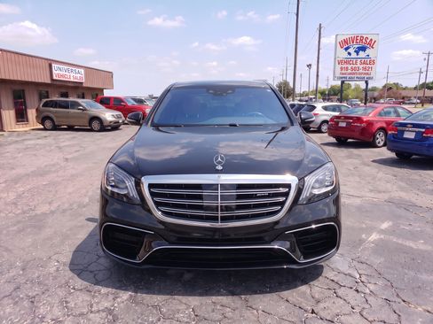 Used 2019 Mercedes-Benz S 63 AMG S 4MATIC Sedan image 4