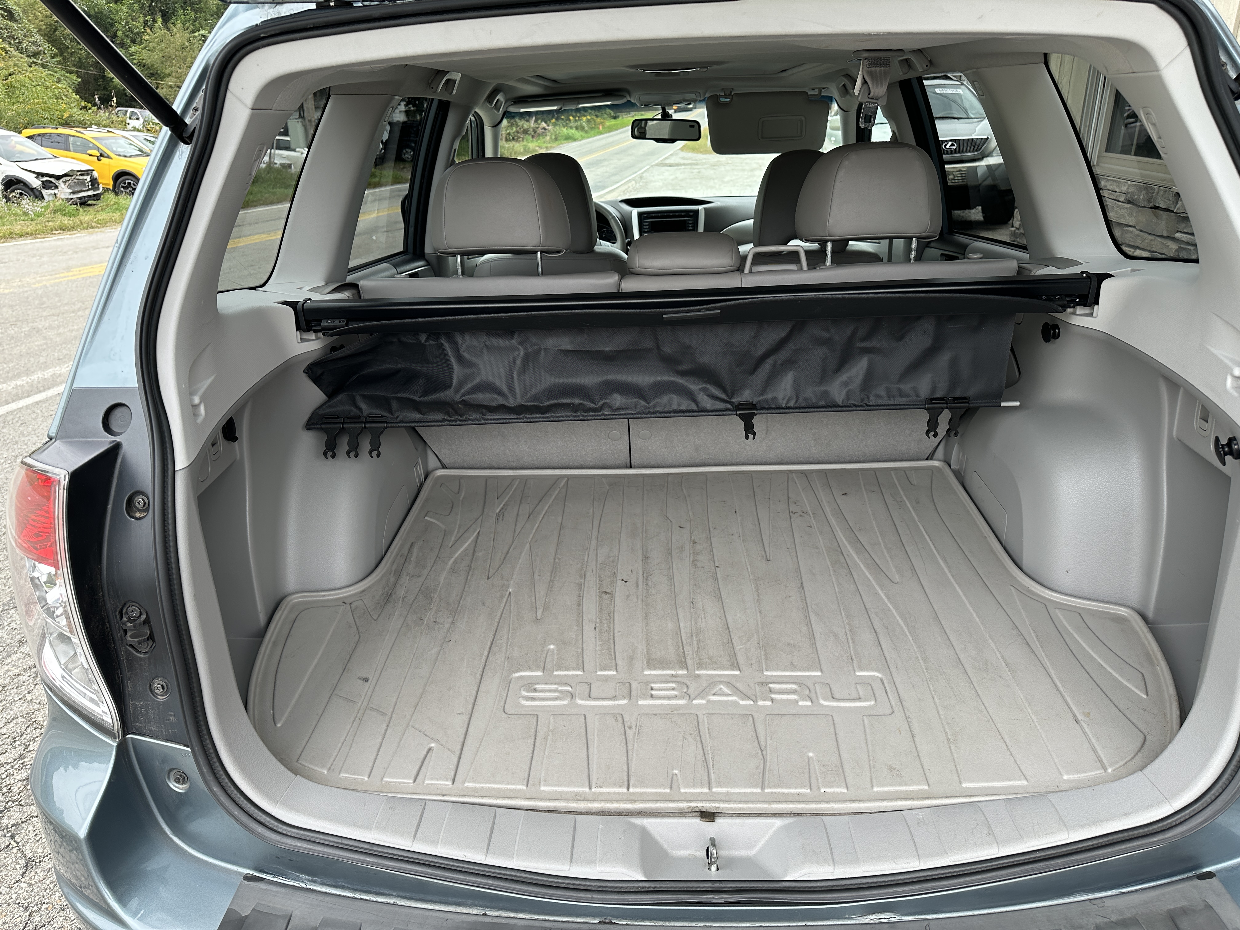 Used 2010 Subaru Forester 2.5X Limited AWD/4WD image 18