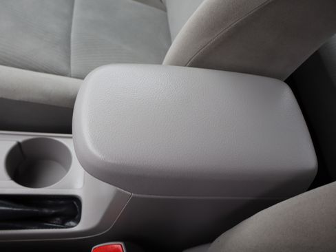 Used 2012 Toyota Corolla LE image 25