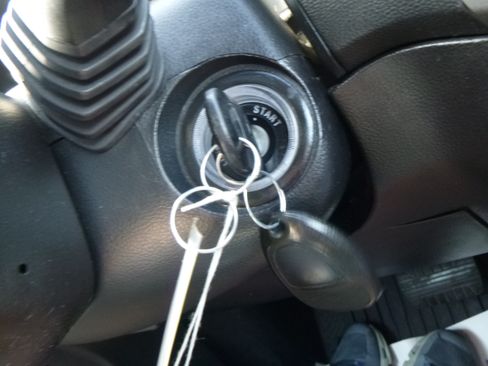 Used 2014 Chevrolet Captiva Sport LT image 24